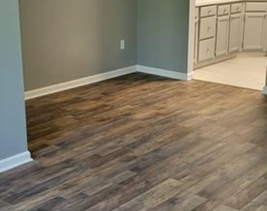 8706 Cumbria Court - Photo Thumbnail 2