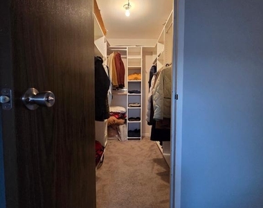 6998 Hanover Parkway - Photo Thumbnail 6