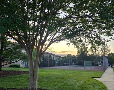 6998 Hanover Parkway - Photo Thumbnail 3