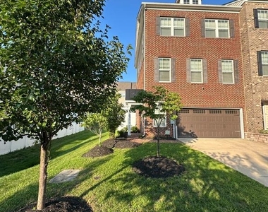15114 Hogshead Way - Photo Thumbnail 1