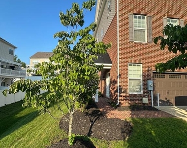 15114 Hogshead Way - Photo Thumbnail 2