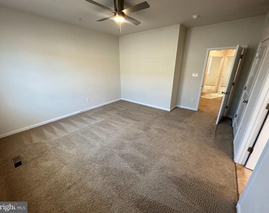15114 Hogshead Way - Photo Thumbnail 24