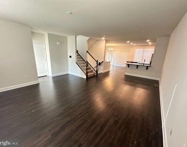 15114 Hogshead Way - Photo Thumbnail 8