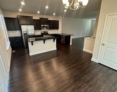 15114 Hogshead Way - Photo Thumbnail 5