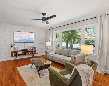 5408 Farley Drive - Photo Thumbnail 5
