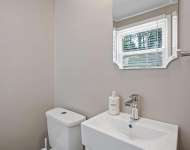 5408 Farley Drive - Photo Thumbnail 28