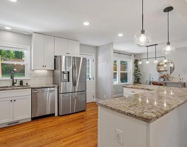 5408 Farley Drive - Photo Thumbnail 8