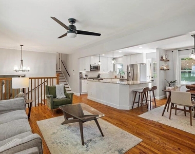 5408 Farley Drive - Photo Thumbnail 2