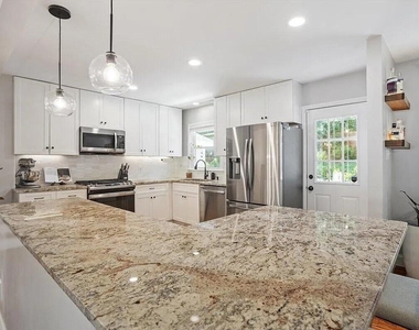 5408 Farley Drive - Photo Thumbnail 9