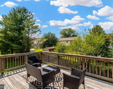 8819 Hardesty Drive - Photo Thumbnail 29