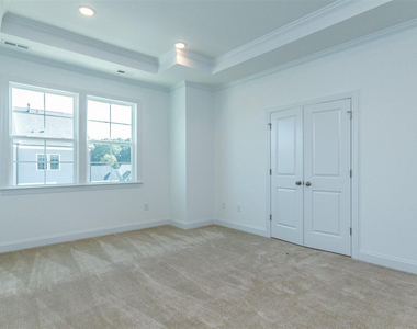 306 Clementine Drive - Photo Thumbnail 25
