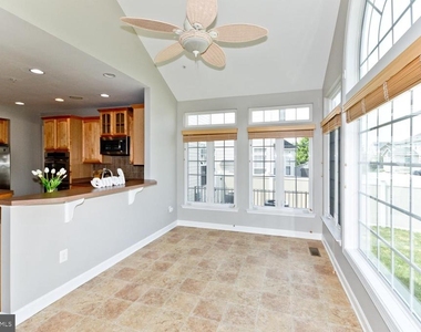 8006 Kingsmill Road - Photo Thumbnail 18