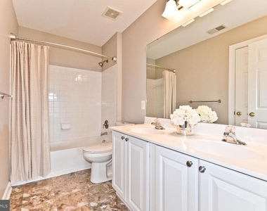 8006 Kingsmill Road - Photo Thumbnail 26