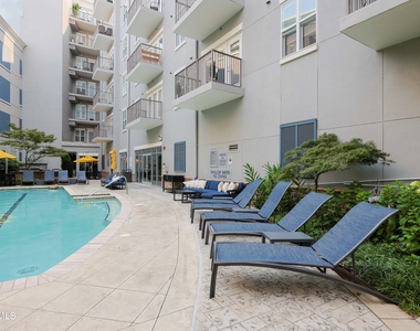 222 Glenwood Avenue - Photo Thumbnail 42