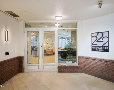 222 Glenwood Avenue - Photo Thumbnail 26