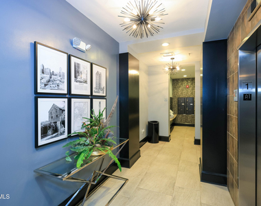 222 Glenwood Avenue - Photo Thumbnail 27