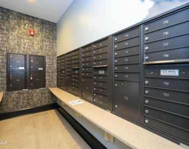 222 Glenwood Avenue - Photo Thumbnail 29