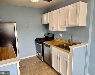 5444 85th Avenue - Photo Thumbnail 10
