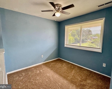 5444 85th Avenue - Photo Thumbnail 15