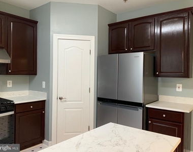 3301 Castle Ridge Circle - Photo Thumbnail 14