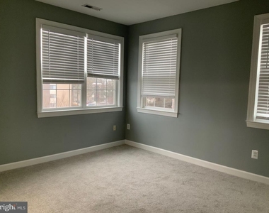 3301 Castle Ridge Circle - Photo Thumbnail 32