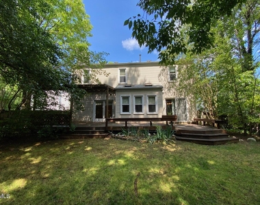 111 Westwind Court - Photo Thumbnail 20