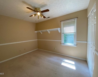 111 Westwind Court - Photo Thumbnail 15