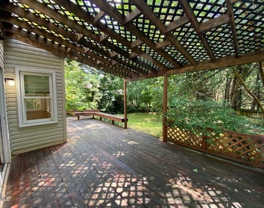 111 Westwind Court - Photo Thumbnail 19