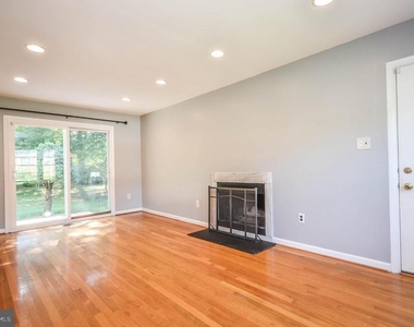 11309 Brandy Hall Lane - Photo Thumbnail 4