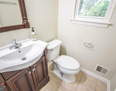 11309 Brandy Hall Lane - Photo Thumbnail 8
