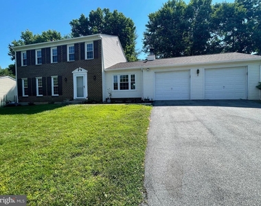 11309 Brandy Hall Lane - Photo Thumbnail 2