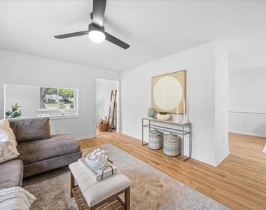 3437 Apache Drive - Photo Thumbnail 7