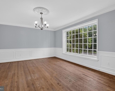 9612 Annlee Terrace - Photo Thumbnail 4