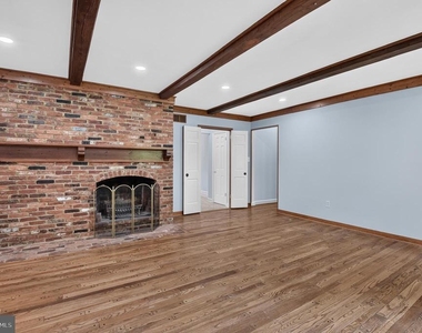 9612 Annlee Terrace - Photo Thumbnail 9