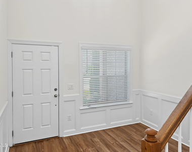 1018 Bonanza Lane - Photo Thumbnail 1