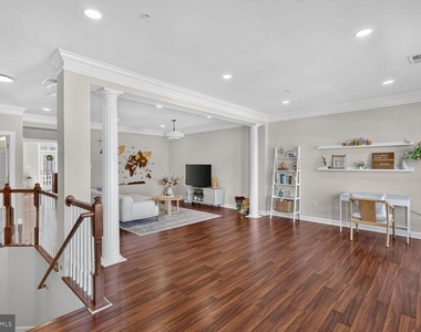 630 Pelican Avenue - Photo Thumbnail 2