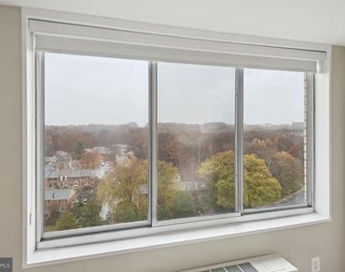10401 Grosvenor Place - Photo Thumbnail 15