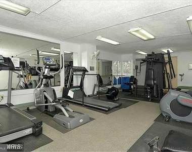 10401 Grosvenor Place - Photo Thumbnail 22