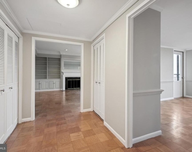 10401 Grosvenor Place - Photo Thumbnail 5