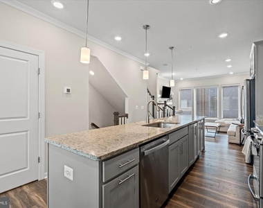 8156 Tompkins Street - Photo Thumbnail 11