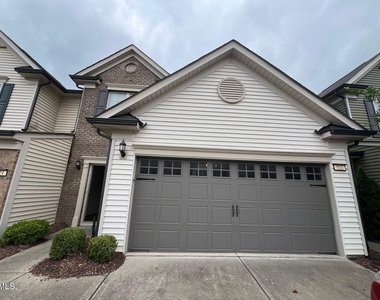 522 Denhoff Drive - Photo Thumbnail 1