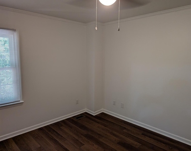 407 Thyme Place - Photo Thumbnail 11