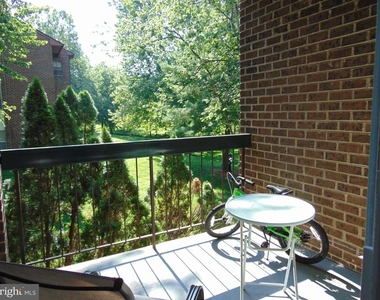 7903 Badenloch Way - Photo Thumbnail 10