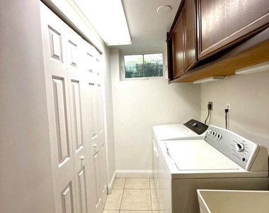 9116 Flower Avenue - Photo Thumbnail 15