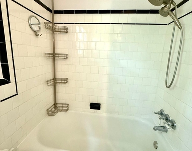 9116 Flower Avenue - Photo Thumbnail 12