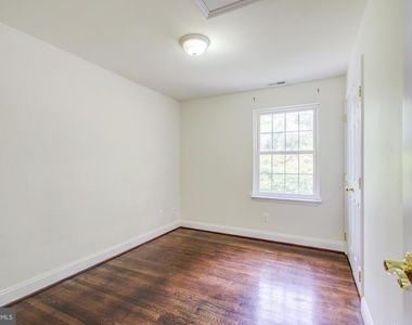 9203 Cedarcrest Drive - Photo Thumbnail 22