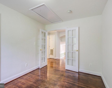 9203 Cedarcrest Drive - Photo Thumbnail 23