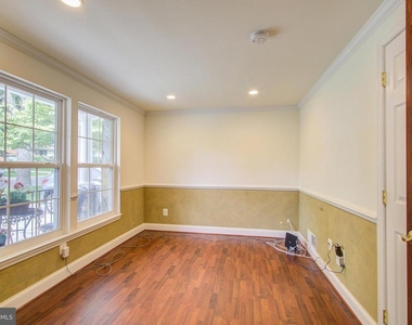 9203 Cedarcrest Drive - Photo Thumbnail 27