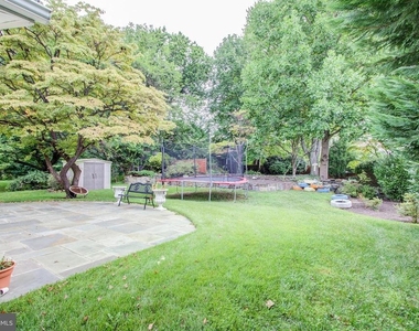9203 Cedarcrest Drive - Photo Thumbnail 33