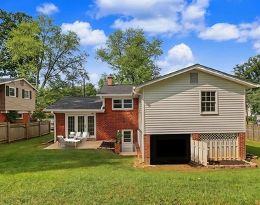 11419 Lund Place - Photo Thumbnail 30